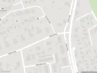 Brandweer met grote spoed naar de Beatrixweg in Ouddorp vanwege waarnemen gaslucht