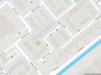 Ambulance met grote spoed naar de Mijnsherenweg in De Kwakel