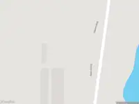 Brandweer met grote spoed naar de Deestersteeg in Deest vanwege voertuigbrand