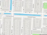 Ambulance met grote spoed naar de Wilgenlaan in Alphen aan den Rijn