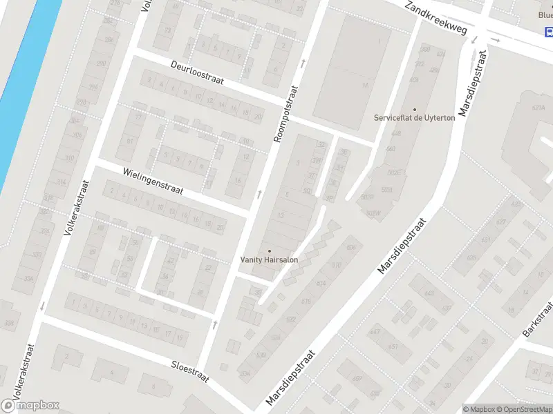 Ambulance met gepaste spoed naar de Roompotstraat in Den Helder