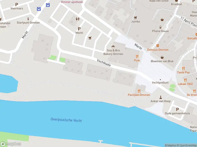 Politie naar de Vechtkade in Ommen vanwege aanrijding met letsel