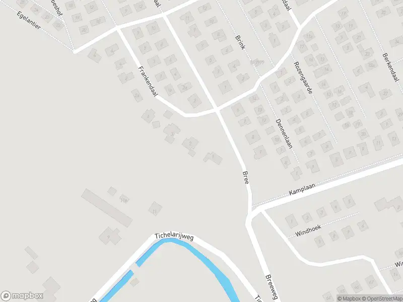 Ambulance met grote spoed naar de Bree in Oostvoorne