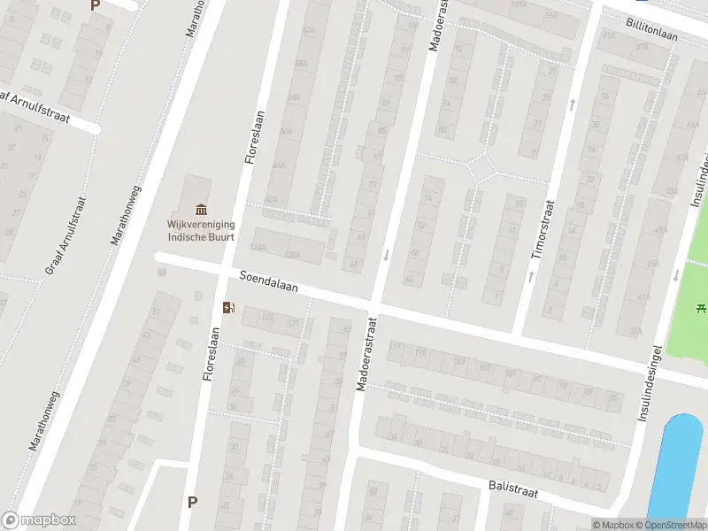 Ambulance met gepaste spoed naar de Madoerastraat in Vlaardingen