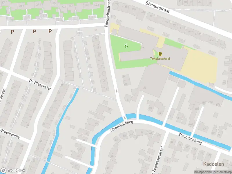 Ambulance met gepaste spoed naar de Pandorinastraat in Amsterdam