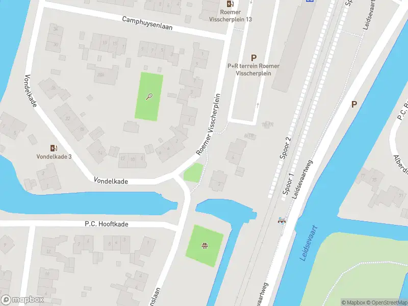 Ambulance met grote spoed naar de Roemer Visscherplein in Heemstede