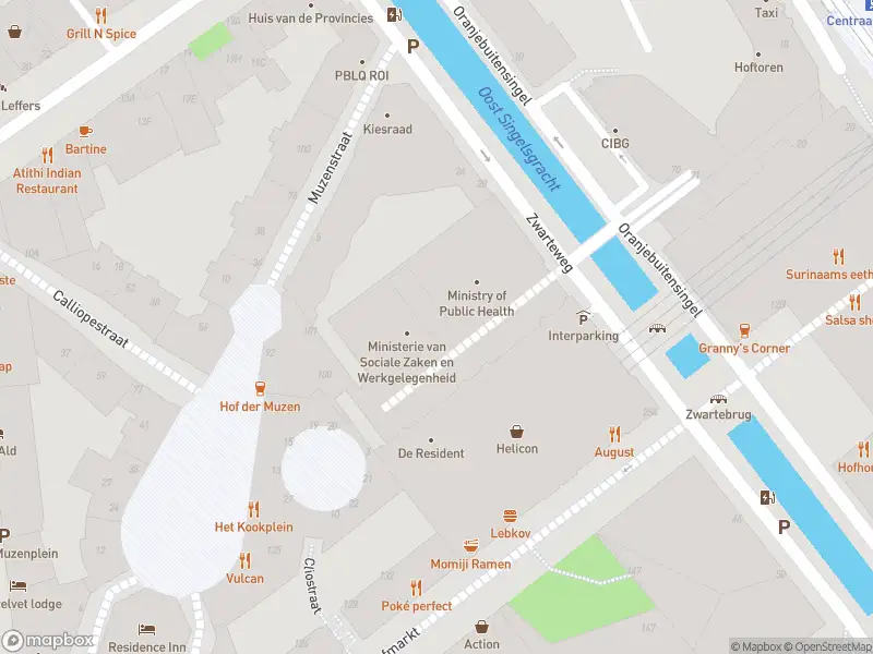 Ambulance met grote spoed naar de Parnassusplein in 's-Gravenhage