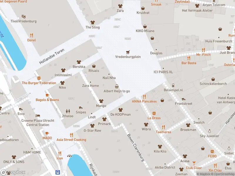 Politie naar de Vredenburgplein in Utrecht