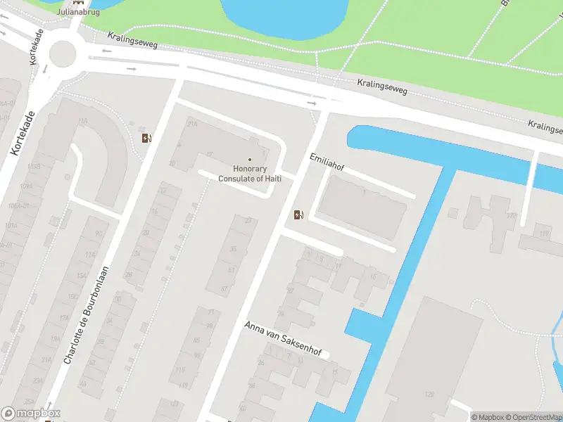 Ambulance met gepaste spoed naar de Louise de Colignylaan in Rotterdam