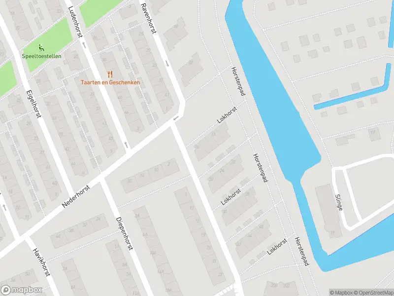 Ambulance met grote spoed naar de Lokhorst in Rotterdam