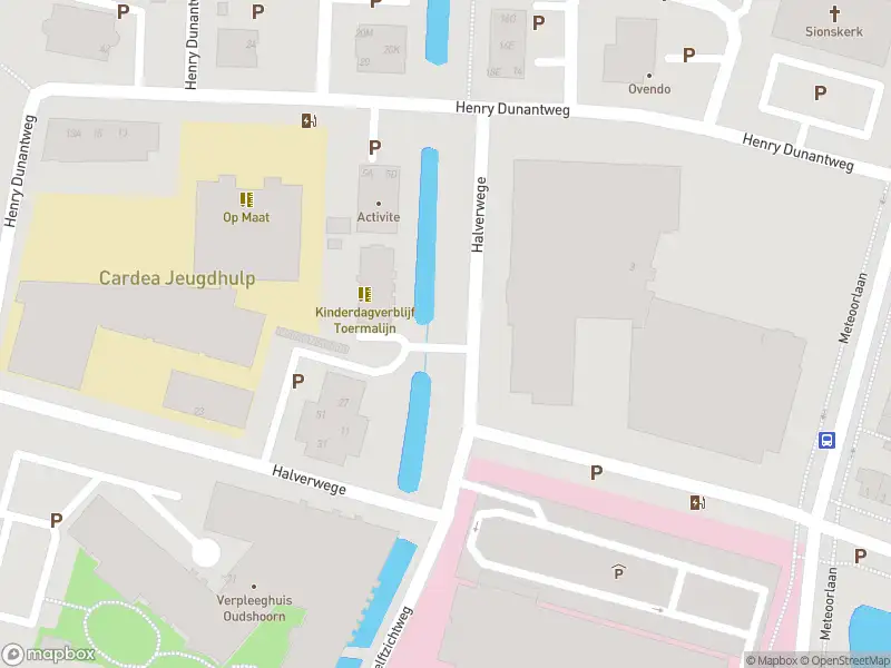 Ambulance met gepaste spoed naar de Halverwege in Alphen aan den Rijn