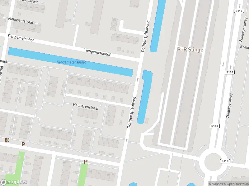 Ambulance met gepaste spoed naar de Tiengemetensingel in Rotterdam