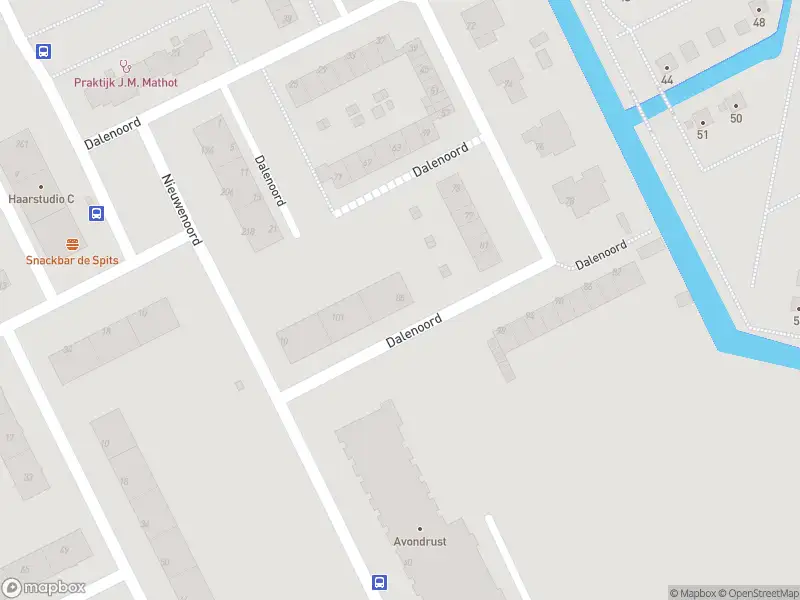 Ambulance met grote spoed naar de Dalenoord in Rotterdam