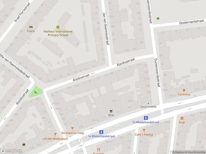 Ambulance met grote spoed naar de Aleidisstraat in Rotterdam