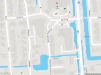 Ambulance met grote spoed naar de Wethouder Kuitstraat in Midwoud