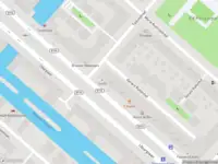 Ambulance met grote spoed naar de IJburglaan in Amsterdam