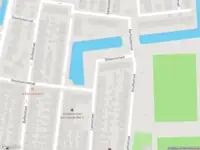 Ambulance met gepaste spoed naar de Ottergracht in Rotterdam