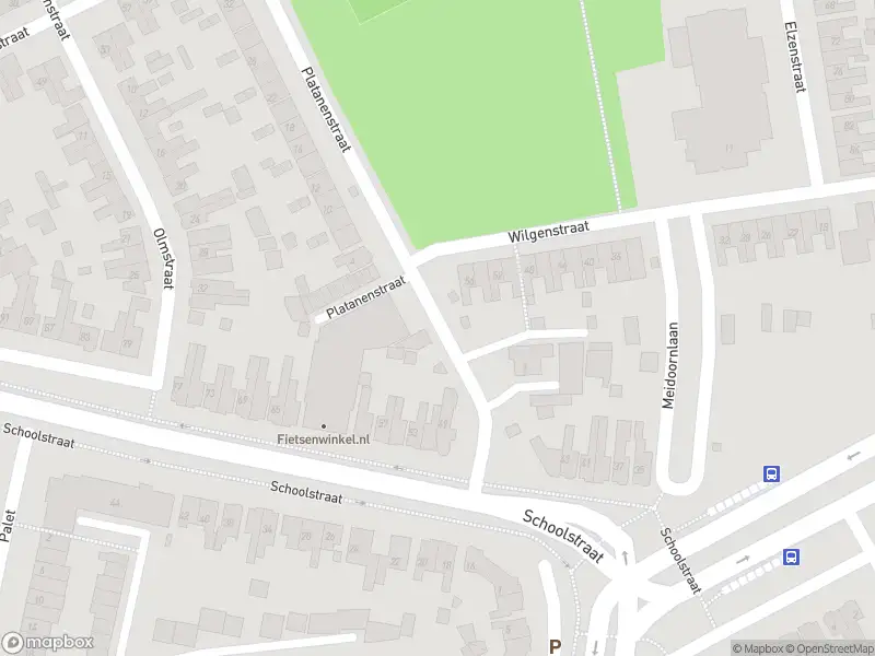 Brandweer met grote spoed naar de Platanenstraat in Almelo vanwege voertuigbrand