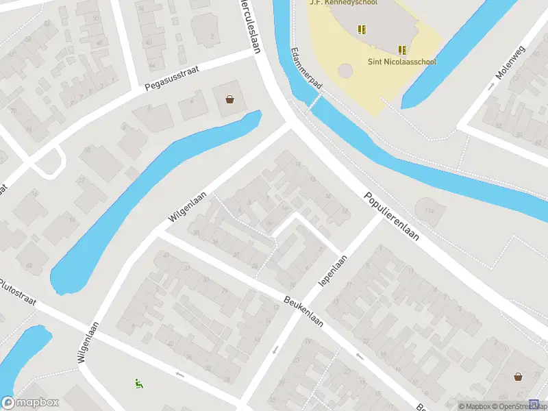 Ambulance met grote spoed naar de Wilgenlaan in Volendam