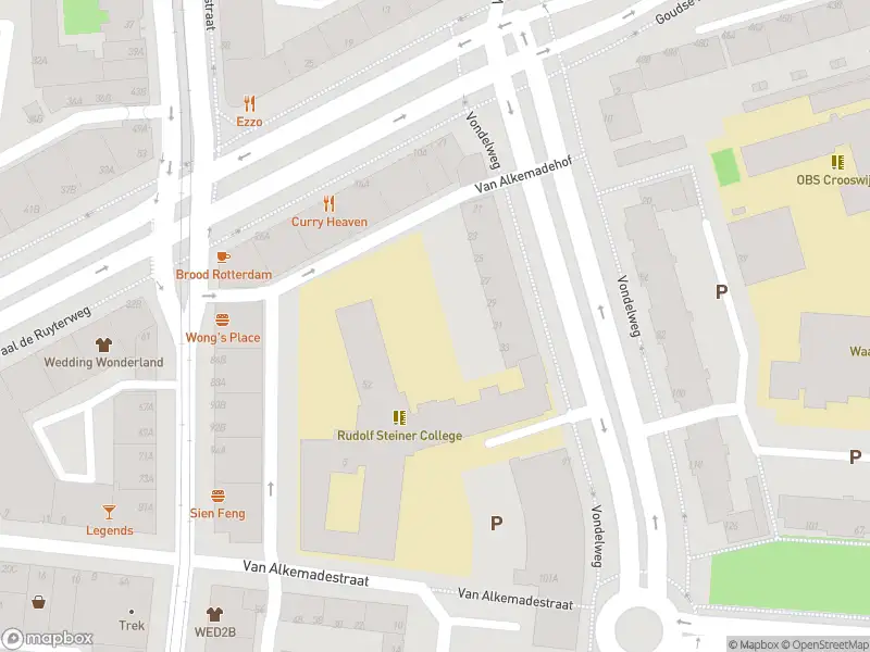 Ambulance met gepaste spoed naar de Vondelweg in Rotterdam