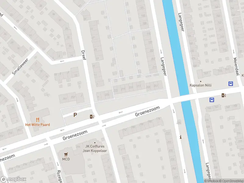 Ambulance met gepaste spoed naar de Groenezoom in Rotterdam