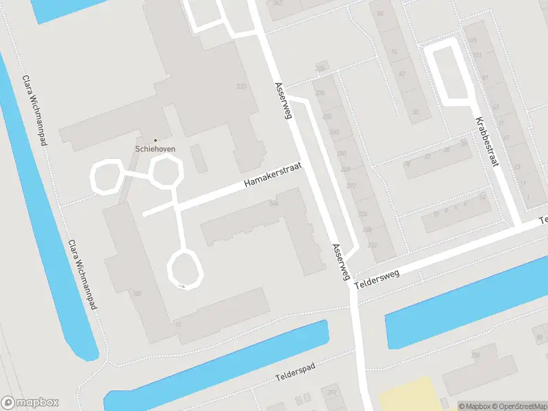 Ambulance met gepaste spoed naar de Hamakerstraat in Rotterdam