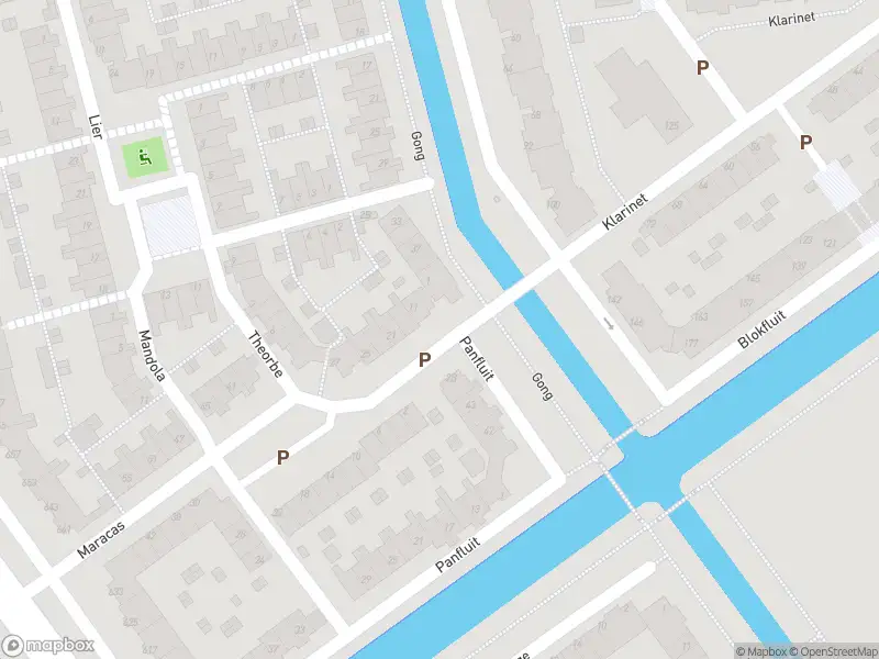 Ambulance met grote spoed naar de Maracas in Rotterdam