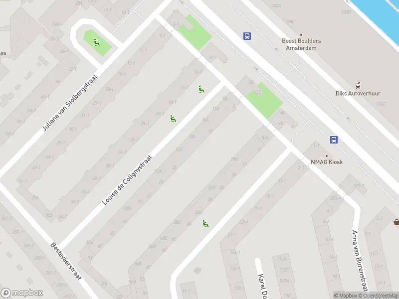 Brandweer met grote spoed naar de Juliana van Stolbergstraat in Amsterdam vanwege afhijsen patient