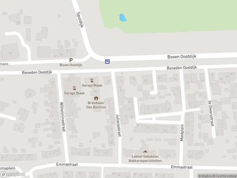 Ambulance met grote spoed naar de Beneden Oostdijk in Den Bommel