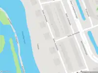 Ambulance met gepaste spoed naar de Aletta Jacobskade in Vlaardingen