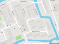 Ambulance met gepaste spoed naar de Jacques Perklaan in Delft