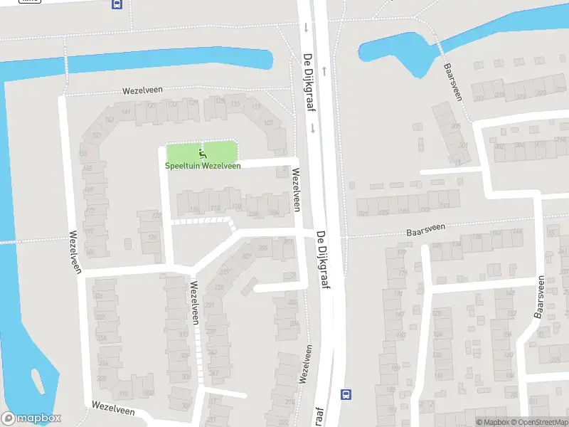 Ambulance met grote spoed naar de Wezelveen in Spijkenisse