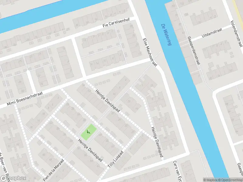 Ambulance met gepaste spoed naar de Ina Dammanstraat in Zaandam