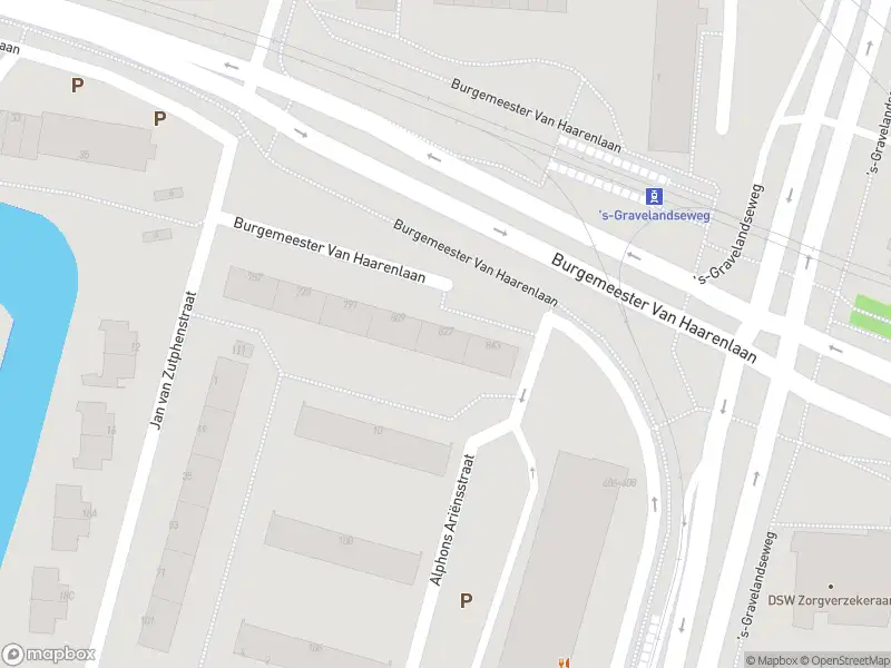 Ambulance met grote spoed naar de Burgemeester Van Haarenlaan in Schiedam