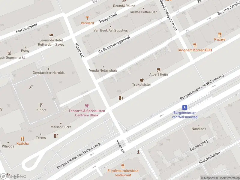 Ambulance met gepaste spoed naar de Groenendaal in Rotterdam