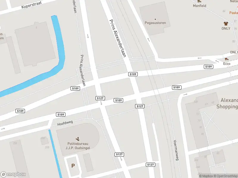 Ambulance met grote spoed naar de Prins Alexanderlaan in Rotterdam