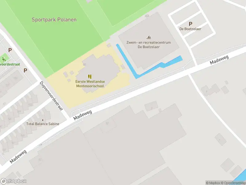 Ambulance met grote spoed naar de Nassauplein in Monster