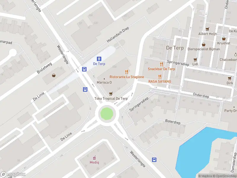 Ambulance met grote spoed naar de Hollandsch Diep in Capelle aan den IJssel