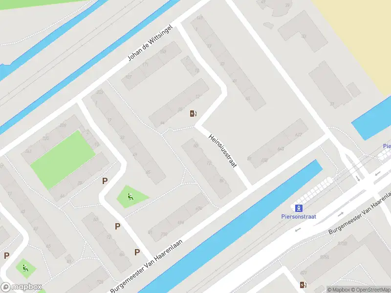 Ambulance met grote spoed naar de Heinsiusstraat in Schiedam