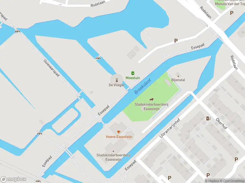 Ambulance met grote spoed naar de Essepad in Voorburg