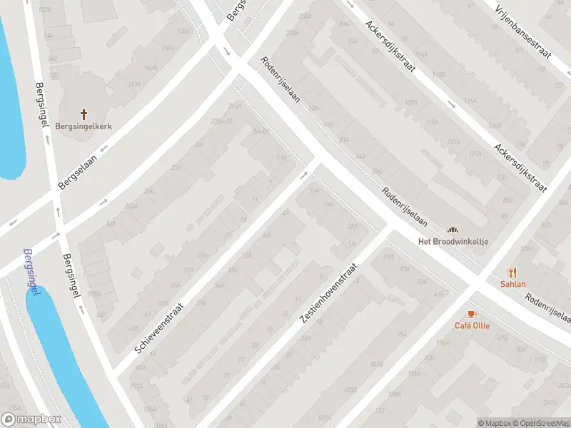 Ambulance met grote spoed naar de Schieveenstraat in Rotterdam