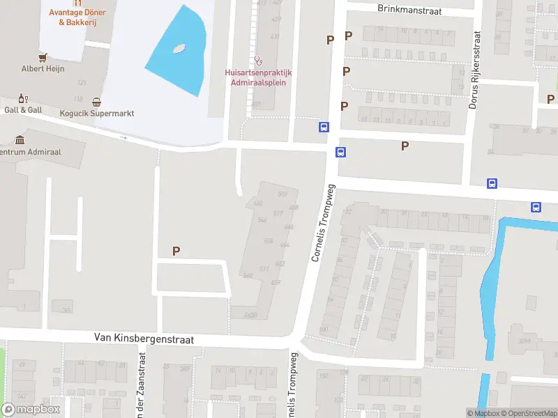 Ambulance met grote spoed naar de Admiraalsplein in Dordrecht