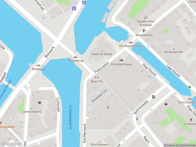 Ambulance met gepaste spoed naar de Pottersplein in Gouda