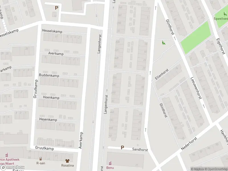 Ambulance met grote spoed naar de Langenhorst in Rotterdam