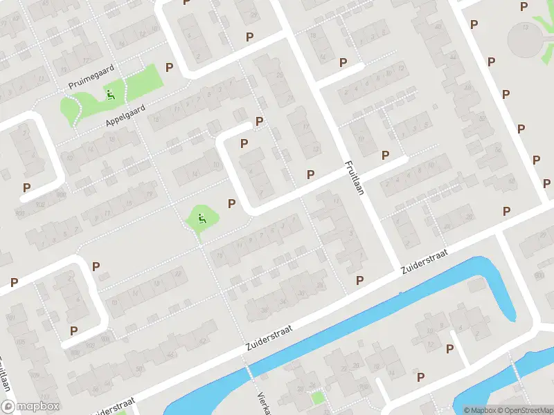 Ambulance met grote spoed naar de Peregaard in Zwaag