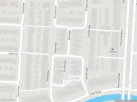 Ambulance met grote spoed naar de Eemmeer in Barendrecht