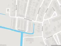 Ambulance met grote spoed naar de Ouwelandsestraat in Poortugaal