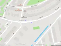 Ambulance met grote spoed naar de IJplein in Amsterdam