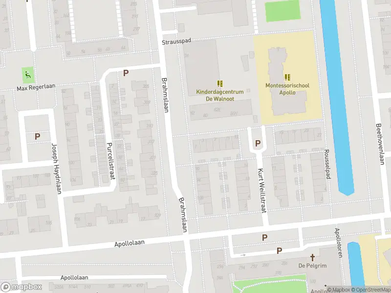 Brandweer met grote spoed naar de Clara Wieckpad in Leiden vanwege afhijsen patient