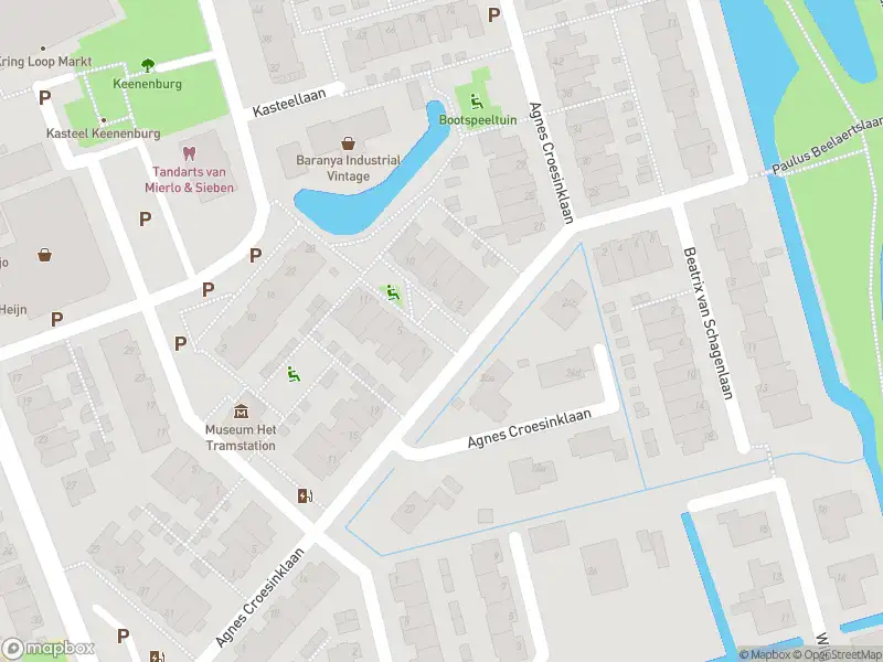 Ambulance met grote spoed naar de Besten van Brienenstraat in Schipluiden